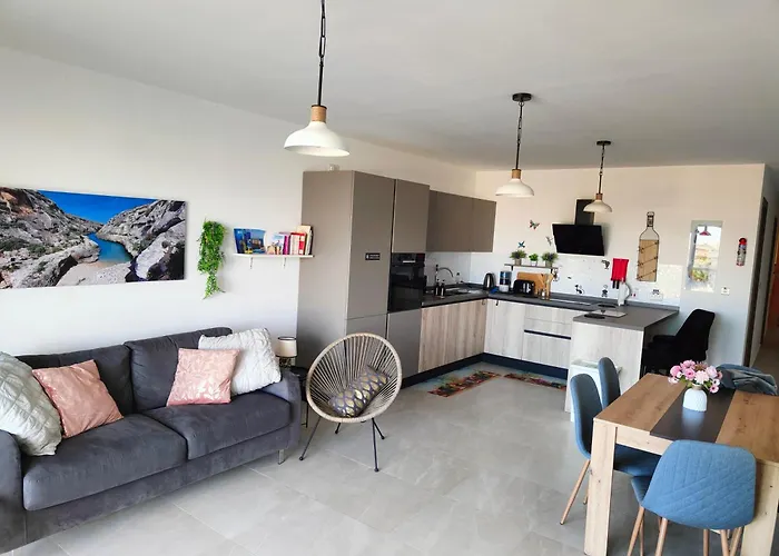 Infinity View Apartment *