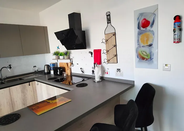 Infinity View Apartment *